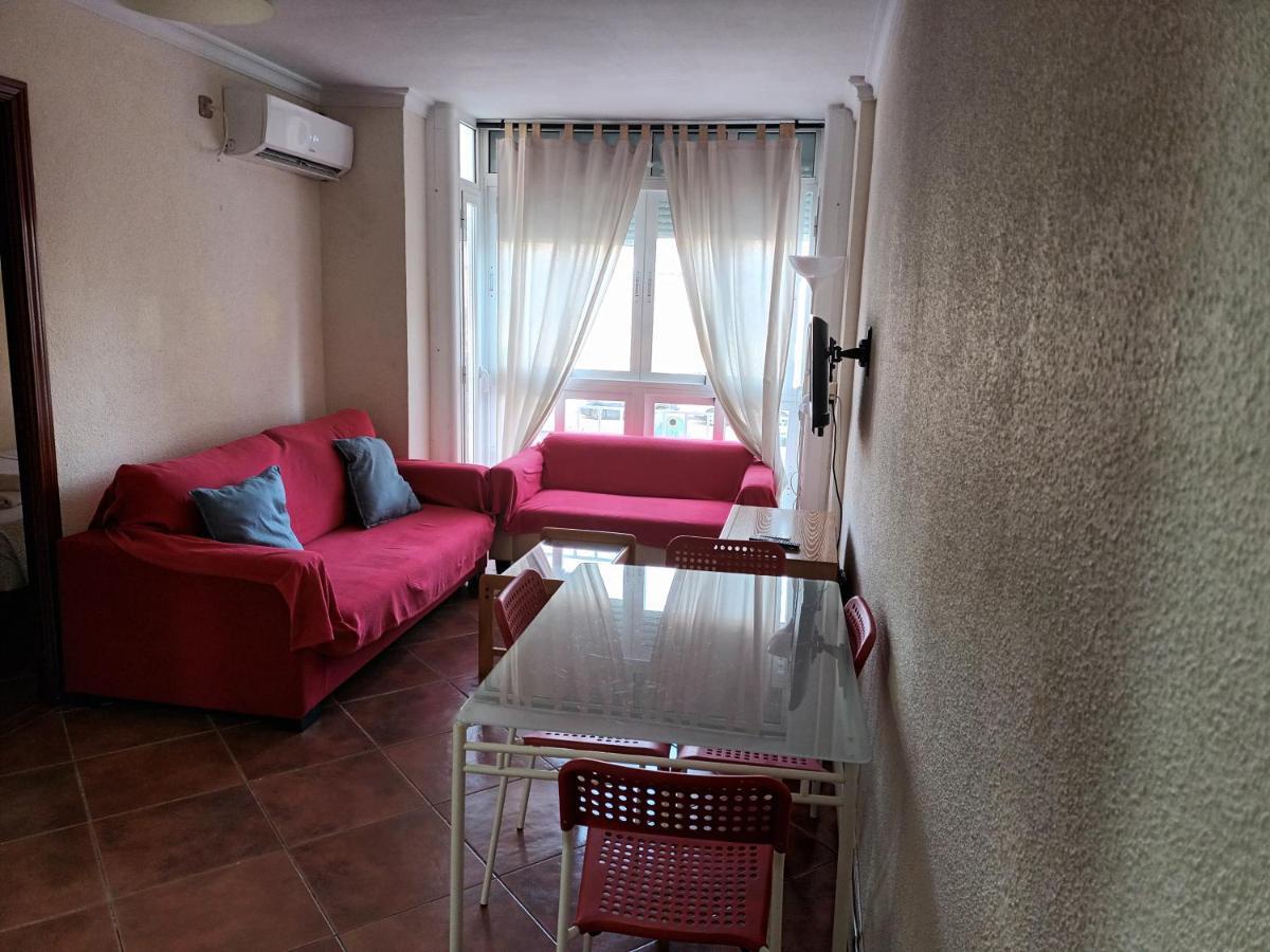 Apartamentos Vialia Sol Y Playa Малага Екстер'єр фото